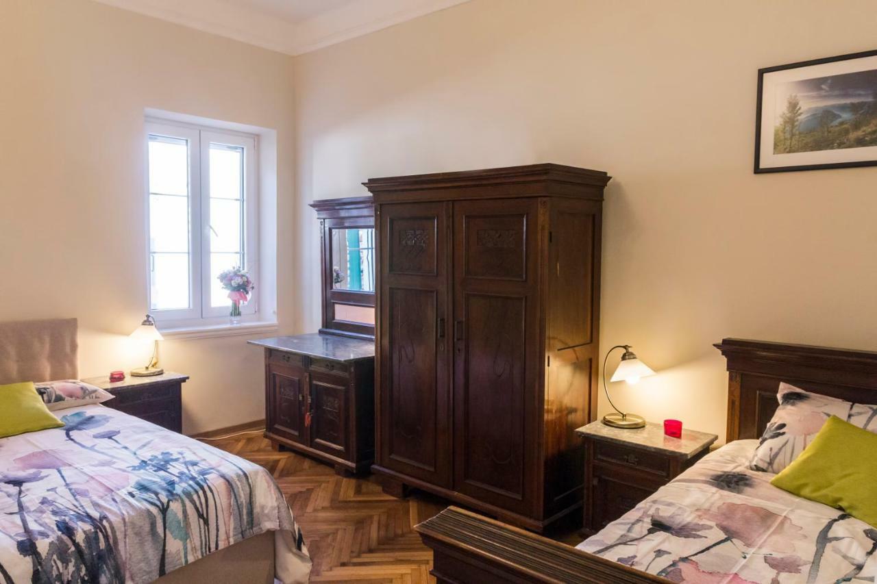 Apartman Natalia Tivat Exterior foto